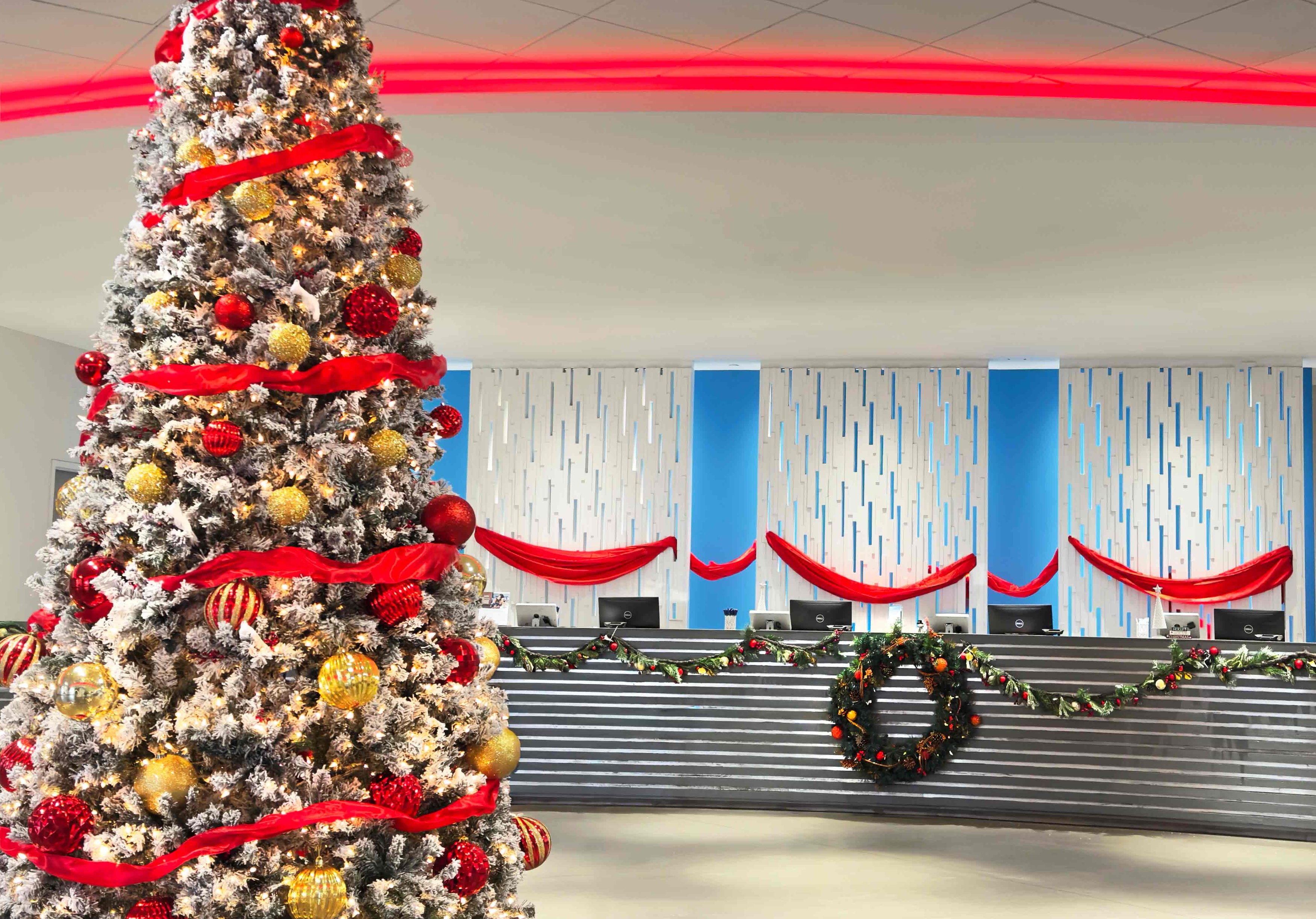 christmas tree on the lobby